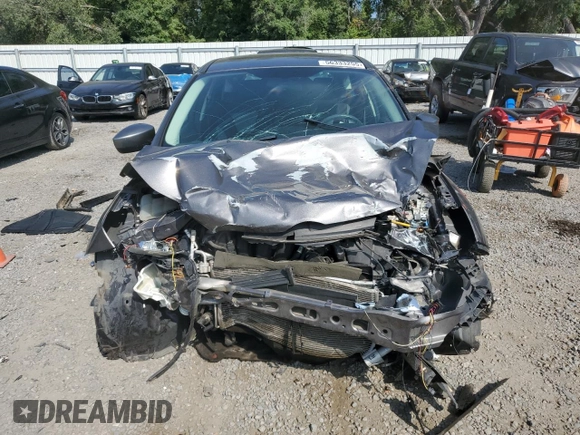 2012 Ford Focus SE z VIN 1FAHP3K28CL413193, wystawiony jako Copart lot #56333255 z przebiegiem Nie podano mil oraz Szkoda całkowita • Salvage title. Historia ofert i sprzedaży dostępna na DreamBid. Obrazek 5.