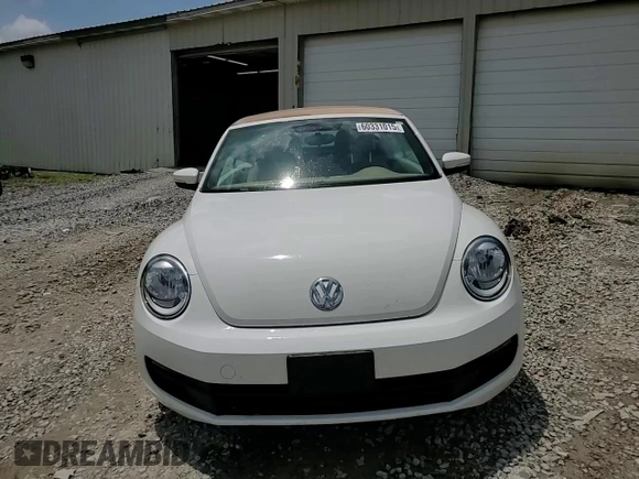 2013 Volkswagen Beetle 2.5L w/Sound/Nav z VIN 3VW5P7AT7DM811619, wystawiony jako Copart lot #60331015 z przebiegiem 115 532 mil mil oraz Szkoda całkowita • Salvage title. Historia ofert i sprzedaży dostępna na DreamBid. Obrazek 13.