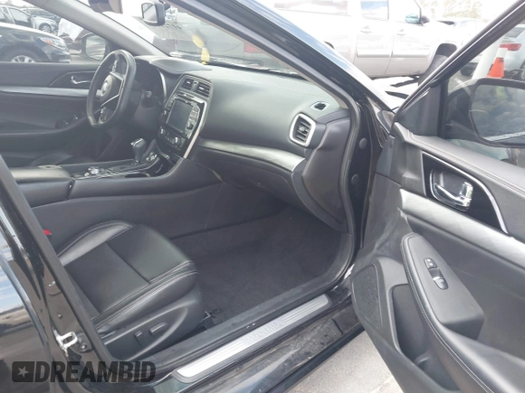 2017 Nissan Maxima Platinum with VIN 1N4AA6AP0HC405081, listed as a IAAI auction lot 41722642 with 191,588 mi miles and . Bid and sale history available at DreamBid. Image 5.