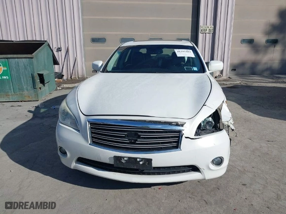 2013 Infiniti M37 with VIN JN1BY1AR6DM602021, listed as a IAAI auction lot 41397484 with 226,584 mi miles. Bid and sale history available at carsss.com. Image 12.