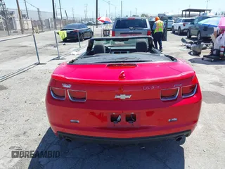 2013 Chevrolet Camaro LT z VIN 2G1FB3D34D9104778, wystawiony jako IAAI lot #42229416 z przebiegiem 99 123 mil mil oraz . Historia ofert i sprzedaży dostępna na DreamBid. Obrazek 18.