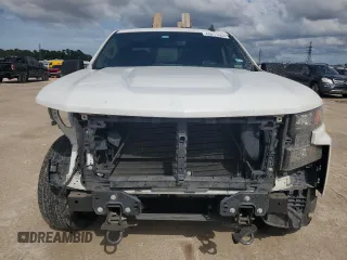 2020 Chevrolet Silverado 1500 Custom with VIN 1GCRWBEH4LZ281963, listed as a Copart auction lot 69211604 with 148,420 mi miles and Salvage Title. Bid and sale history available at carsss.com. Image 5.