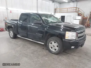 2009 Chevrolet Silverado 1500 LTZ with VIN 3GCEK33399G285667, listed as a IAAI auction lot 41253363 with 219,199 mi miles. Bid and sale history available at carsss.com. Image 1.