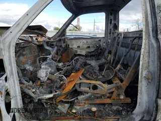 2005 Chevrolet Silverado 3500 SRW Wrk Trk with VIN 1GCHK34UX5E297557, listed as a Copart auction lot 75354184 with 0 mi miles and Non Repairable. Bid and sale history available at carsss.com. Image 7.