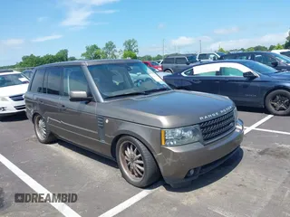2011 Land Rover Range Rover HSE z VIN SALME1D40BA352135, wystawiony jako IAAI lot #42544691 z przebiegiem 225 638 mil mil oraz . Historia ofert i sprzedaży dostępna na DreamBid. Obrazek 1.