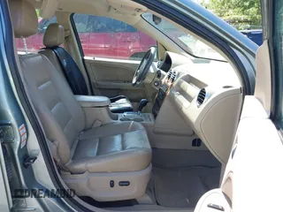 2005 Ford Freestyle Limited z VIN 1FMDK06195GA03291, wystawiony jako IAAI lot #42144008 z przebiegiem Nie podano mil oraz . Historia ofert i sprzedaży dostępna na DreamBid. Obrazek 5.