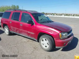2003 Chevrolet TrailBlazer EXT LT with VIN 1GNET16SX36109215, listed as a IAAI auction lot 42055867 with 189,635 mi miles. Bid and sale history available at carsss.com. Image 1.