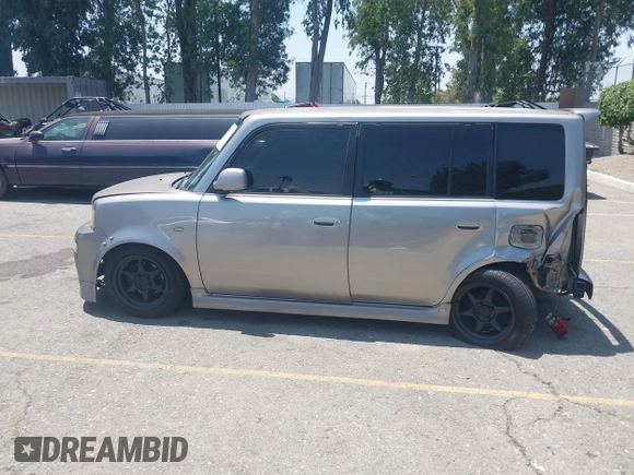 2006 Scion xB z VIN JTLKT324064103023, wystawiony jako IAAI lot #42463759 z przebiegiem Nie podano mil oraz . Historia ofert i sprzedaży dostępna na DreamBid. Obrazek 13.