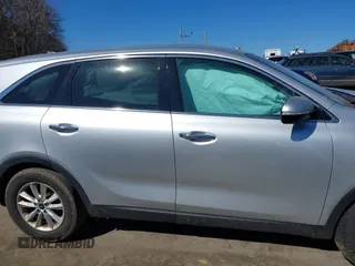 2019 Kia Sorento L with VIN 5XYPG4A38KG456514, listed as a IAAI auction lot 41714142 with 53,777 mi miles. Bid and sale history available at carsss.com. Image 14.