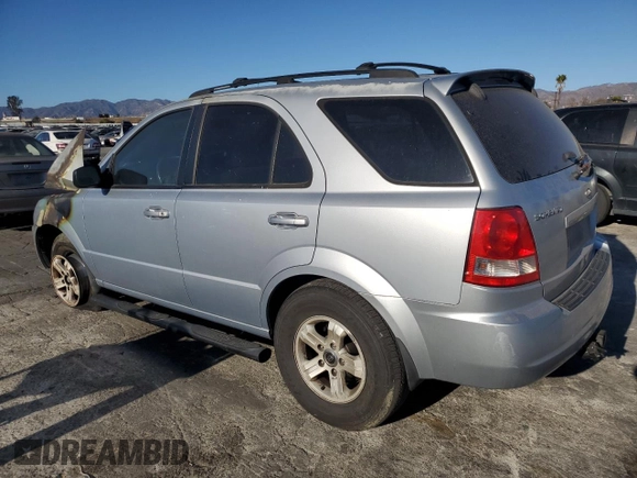 2005 Kia Sorento LX with VIN KNDJD733055363741, listed as a Copart auction lot 88302565 with 0 mi miles and Salvage Title. Bid and sale history available at carsss.com. Image 2.