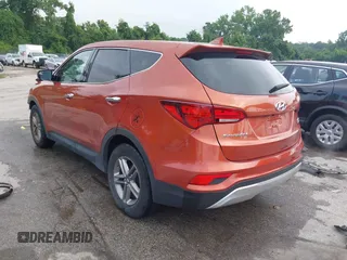 2017 Hyundai Santa Fe 2.4L z VIN 5XYZTDLB6HG451345, wystawiony jako IAAI lot #42665264 z przebiegiem 129 855 mil mil oraz . Historia ofert i sprzedaży dostępna na DreamBid. Obrazek 3.