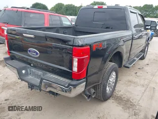 2020 Ford F-250 XL with VIN 1FT7W2BT5LEE67616, listed as a IAAI auction lot 42423846 with 178,383 mi miles and . Bid and sale history available at DreamBid. Image 4.