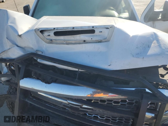 2019 Chevrolet Silverado 3500HD Work Truck with VIN 1GC4KVCY8KF233635, listed as a Copart auction lot 88246525 with 92,341 mi miles and Salvage Title. Bid and sale history available at carsss.com. Image 12.