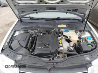 2005 Volkswagen Passat z VIN WVWCD63B55E132974, wystawiony jako IAAI lot #41755346 z przebiegiem 68 295 mil mil oraz . Historia ofert i sprzedaży dostępna na DreamBid. Obrazek 10.