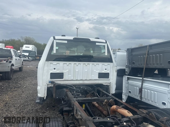 2022 Ford F-350 XL with VIN 1FD8W3HT9NED09912, listed as a Copart auction lot 54900335 with 149,507 mi miles and Clean Title. Bid and sale history available at DreamBid. Image 3.