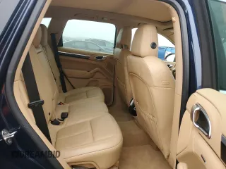 2014 Porsche Cayenne S Hybrid z VIN WP1AE2A20ELA51052, wystawiony jako Copart lot #59554375 z przebiegiem 97 687 mil mil oraz Szkoda całkowita • Salvage title. Historia ofert i sprzedaży dostępna na DreamBid. Obrazek 10.
