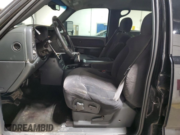 2001 Chevrolet Silverado 1500HD LS with VIN 1GCGK13UX1F149396, listed as a Copart auction lot 51844445 with 121,588 mi miles and Clean Title. Bid and sale history available at DreamBid. Image 7.