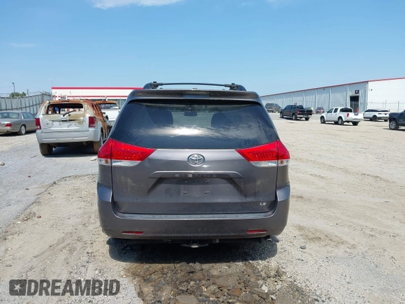 2014 Toyota Sienna LE AAS with VIN 5TDKK3DC4ES431664, listed as a IAAI auction lot 42081429 with 208,505 mi miles and . Bid and sale history available at carsss.com. Image 16.