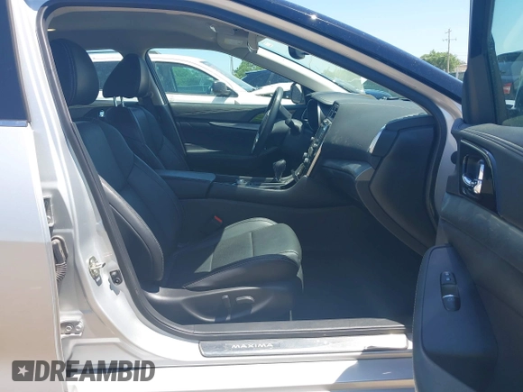 2016 Nissan Maxima SV z VIN 1N4AA6AP4GC434730, wystawiony jako IAAI lot #42231308 z przebiegiem 42 239 mil mil oraz . Historia ofert i sprzedaży dostępna na DreamBid. Obrazek 5.