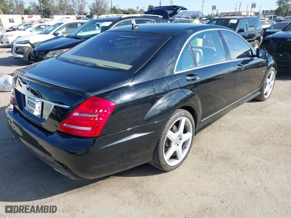 2012 Mercedes-Benz S-Class S 550 with VIN WDDNG7DBXCA425719, listed as a IAAI auction lot 41626830 with 71,227 mi miles. Bid and sale history available at carsss.com. Image 4.
