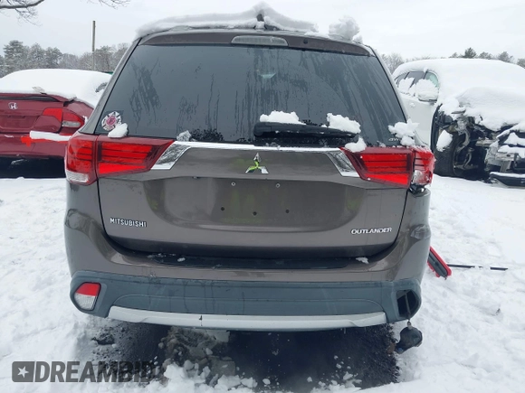 2017 Mitsubishi Outlander ES z VIN JA4AZ2A36HZ015375, wystawiony jako IAAI lot #41520168 z przebiegiem 59 584 mil mil oraz . Historia ofert i sprzedaży dostępna na DreamBid. Obrazek 16.