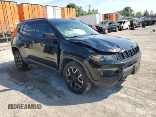 2019 Jeep Compass Sport с VIN 3C4NJDAB9KT768348, выставлен на аукционе Copart как лот 63862224 с пробегом 87 342 миль миль и Списание • Salvage title. История ставок и продаж доступна на DreamBid. Изображение 4.