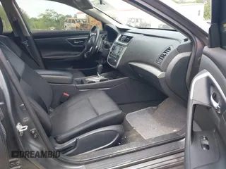 2017 Nissan Altima SV z VIN 1N4AL3AP4HC266324, wystawiony jako IAAI lot #42170025 z przebiegiem 127 595 mil mil oraz . Historia ofert i sprzedaży dostępna na DreamBid. Obrazek 5.