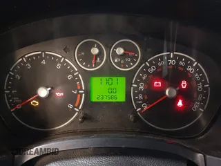 2011 Ford Transit Connect XL с VIN NM0LS7AN7BT068336, выставлен на аукционе IAAI как лот 42117004 с пробегом 237 586 миль миль и . История ставок и продаж доступна на DreamBid. Изображение 15.