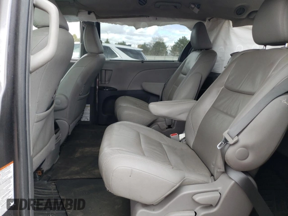 2017 Toyota Sienna XLE Auto Access Seat с VIN 5TDYZ3DC8HS832791, выставлен на аукционе Copart как лот 52372865 с пробегом 270 739 миль миль и Списание • Salvage title. История ставок и продаж доступна на DreamBid. Изображение 11.