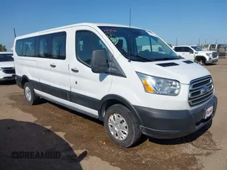 2019 Ford Transit Passenger XL z VIN 1FBZX2ZM8KKA75772, wystawiony jako IAAI lot #41990148 z przebiegiem 101 809 mil mil oraz . Historia ofert i sprzedaży dostępna na DreamBid. Obrazek 1.