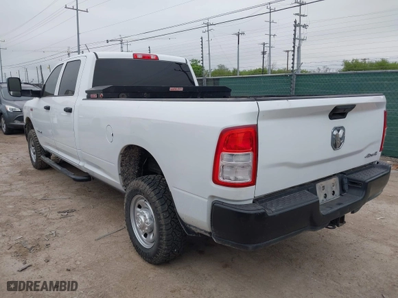 2022 Ram 2500 Tradesman with VIN 3C6UR5HJ4NG354406, listed as a IAAI auction lot 41979979 with 79,649 mi miles. Bid and sale history available at carsss.com. Image 3.
