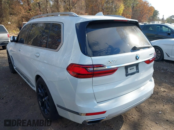 2019 BMW X7 xDrive50i z VIN 5UXCX4C59KLS38761, wystawiony jako IAAI lot #40743791 z przebiegiem Nie podano mil oraz . Historia ofert i sprzedaży dostępna na DreamBid. Obrazek 3.