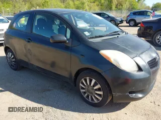 2007 Toyota Yaris with VIN JTDJT923675137562, listed as a IAAI auction lot 42234501 with 211,072 mi miles and . Bid and sale history available at DreamBid. Image 1.