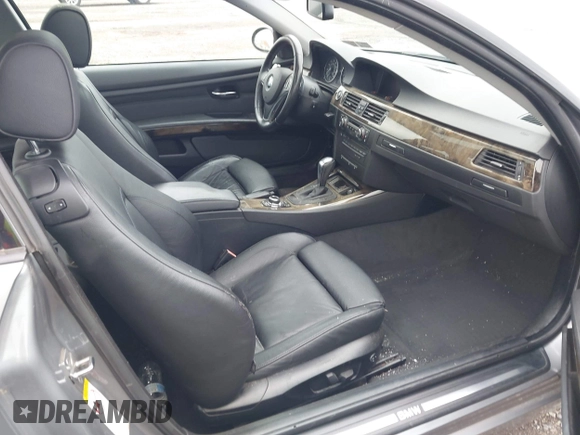 2009 BMW 3 Series 328i xDrive with VIN WBAWV53509P080241, listed as a IAAI auction lot 42176290 with 129,567 mi miles and . Bid and sale history available at carsss.com. Image 5.