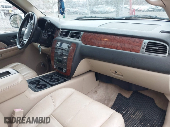 2007 Chevrolet Avalanche 3LT with VIN 3GNFK12337G136637, listed as a IAAI auction lot 41089209 with 180,552 mi miles and . Bid and sale history available at DreamBid. Image 5.