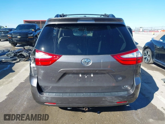 2016 Toyota Sienna LE AAS with VIN 5TDKK3DC1GS732265, listed as a IAAI auction lot 41701180 with 116,738 mi miles. Bid and sale history available at carsss.com. Image 17.