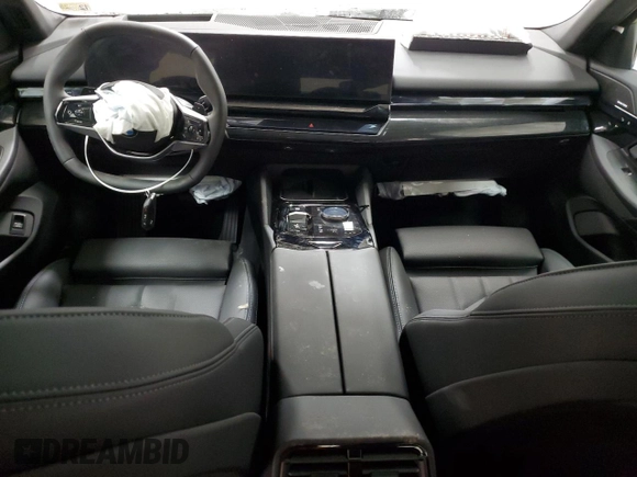 2025 BMW 5 Series 540i xDrive with VIN WBA63FJ03SCU11555, listed as a Copart auction lot 41510425 with 655 mi miles and Clean Title. Bid and sale history available at carsss.com. Image 8.