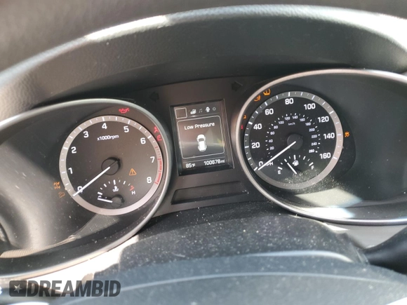 2018 Hyundai Santa Fe 2.4L z VIN 5NMZTDLB9JH079656, wystawiony jako Copart lot #54256175 z przebiegiem 100 678 mil mil oraz Szkoda całkowita • Salvage title. Historia ofert i sprzedaży dostępna na DreamBid. Obrazek 9.