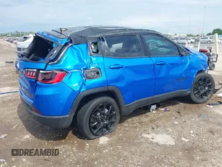 2023 Jeep Compass Latitude with VIN 3C4NJDBNXPT509707, listed as a IAAI auction lot 42368550 with 27,104 mi miles and . Bid and sale history available at DreamBid. Image 4.