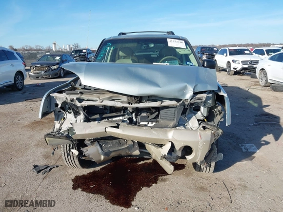 2005 Mercury Mountaineer Convenience with VIN 4M2DU66W15UJ08917, listed as a IAAI auction lot 41353920 with 80,362 mi miles. Bid and sale history available at carsss.com. Image 13.