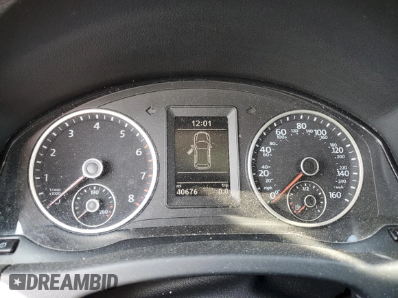 2016 Volkswagen Tiguan SEL with VIN WVGAV7AXXGW555809, listed as a Copart auction lot 55177805 with 40,676 mi miles and Salvage Title. Bid and sale history available at DreamBid. Image 9.