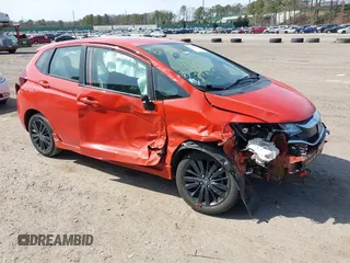 2020 Honda Fit Sport z VIN 3HGGK5H6XLM721475, wystawiony jako IAAI lot #42035391 z przebiegiem 73 560 mil mil oraz . Historia ofert i sprzedaży dostępna na DreamBid. Obrazek 1.