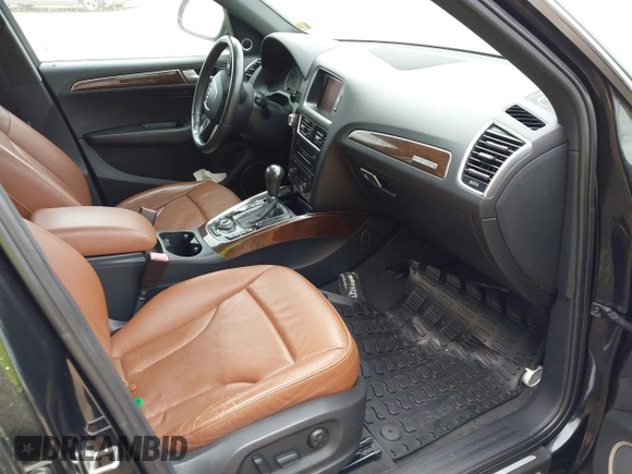 2012 Audi Q5 3.2L Premium Plus with VIN WA1DKAFP4CA135920, listed as a IAAI auction lot 41963400 with 131,023 mi miles. Bid and sale history available at carsss.com. Image 5.