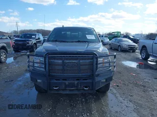 2018 Ford F-150 XL z VIN 1FTEW1E53JKE66560, wystawiony jako IAAI lot #41837583 z przebiegiem 131 060 mil mil oraz . Historia ofert i sprzedaży dostępna na DreamBid. Obrazek 12.