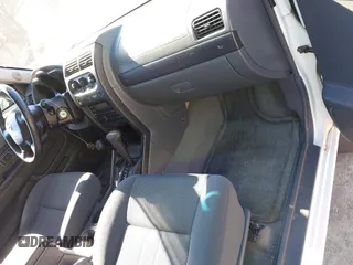 2002 Nissan Frontier 4WD SVE SuperCharger with VIN 1N6MD26Y12C363615, listed as a IAAI auction lot 41440650 with 113,669 mi miles. Bid and sale history available at carsss.com. Image 5.