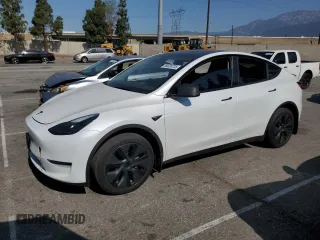 2024 Tesla Model Y z VIN 7SAYGDED6RF109727, wystawiony jako Copart lot #59038725 z przebiegiem 14 948 mil mil oraz Szkoda całkowita • Salvage title. Historia ofert i sprzedaży dostępna na DreamBid. Obrazek 1.