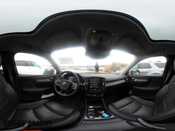 2021 Volvo XC40 Inscription with VIN YV4162UL2M2432602, listed as a IAAI auction lot 42331915 with 54,195 mi miles and . Bid and sale history available at DreamBid. Image 20.