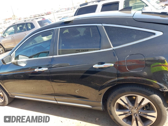 2013 Honda Crosstour EX-L z VIN 5J6TF2H59DL005896, wystawiony jako IAAI lot #41207731 z przebiegiem 172 952 mil mil oraz . Historia ofert i sprzedaży dostępna na DreamBid. Obrazek 15.
