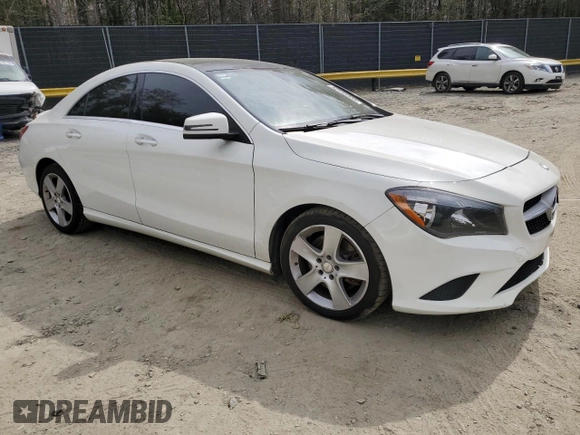 2015 Mercedes-Benz CLA 250 z VIN WDDSJ4GBXFN228268, wystawiony jako Copart lot #52545335 z przebiegiem 138 247 mil mil oraz Szkoda całkowita • Salvage title. Historia ofert i sprzedaży dostępna na DreamBid. Obrazek 4.