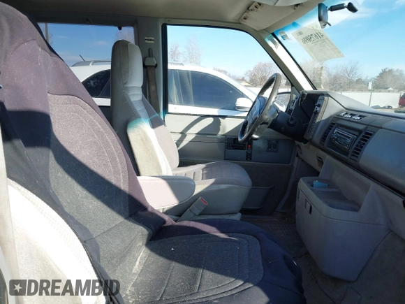 1994 Chevrolet Astro with VIN 1GNEL19W5RB123229, listed as a IAAI auction lot 41675096 with 186,497 mi miles. Bid and sale history available at carsss.com. Image 5.